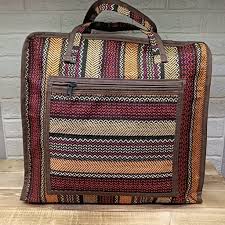 تصویر 4 از کیف مسافرتی گلیمی با کیفیت صادراتی و نقش های نوستالژیک